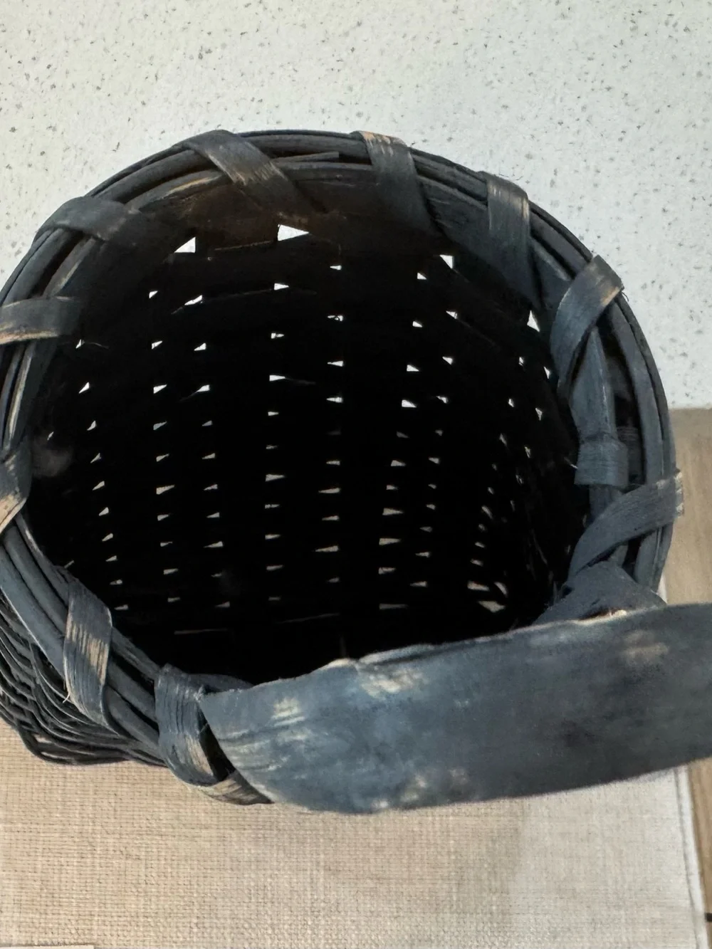 Black Natural Doorknob Basket Handle Wall Hanging